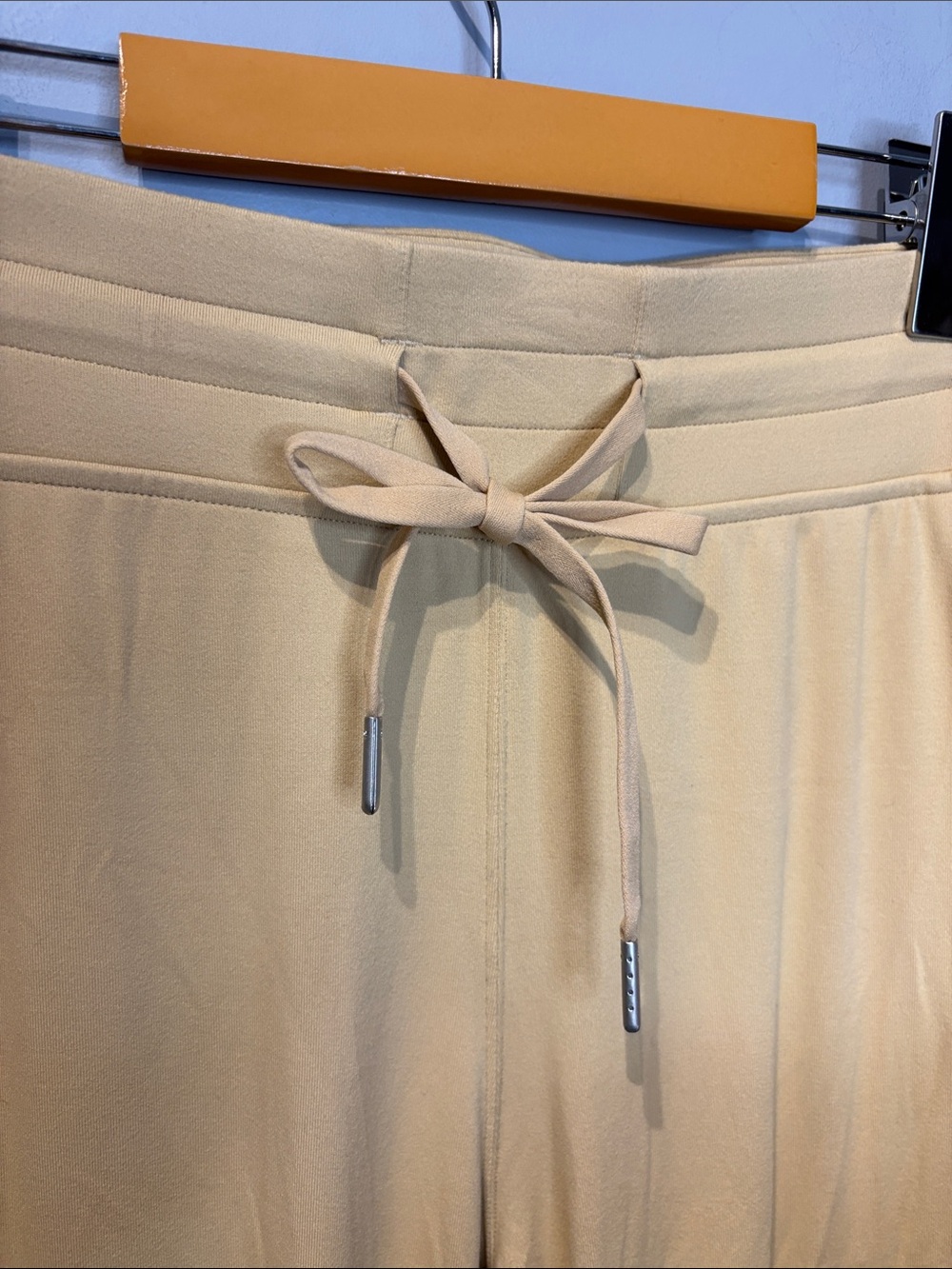 Lululemon Ready to Rulu High-Rise Jogger in Pecan Tan - Picture 6 of 10